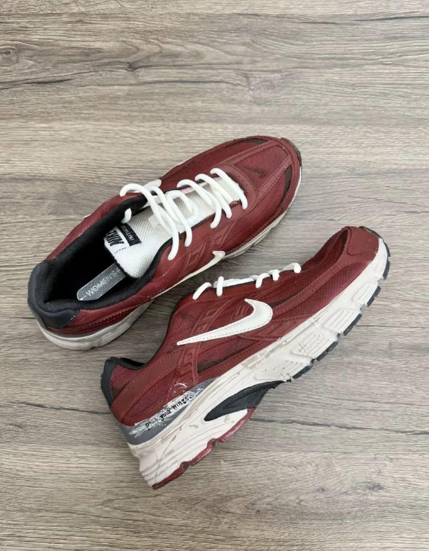 被问爆的Nike Initiator!这双复古跑鞋真的香到离谱